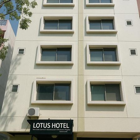 Lotus Korean Hotel Bangalore Exteriör bild
