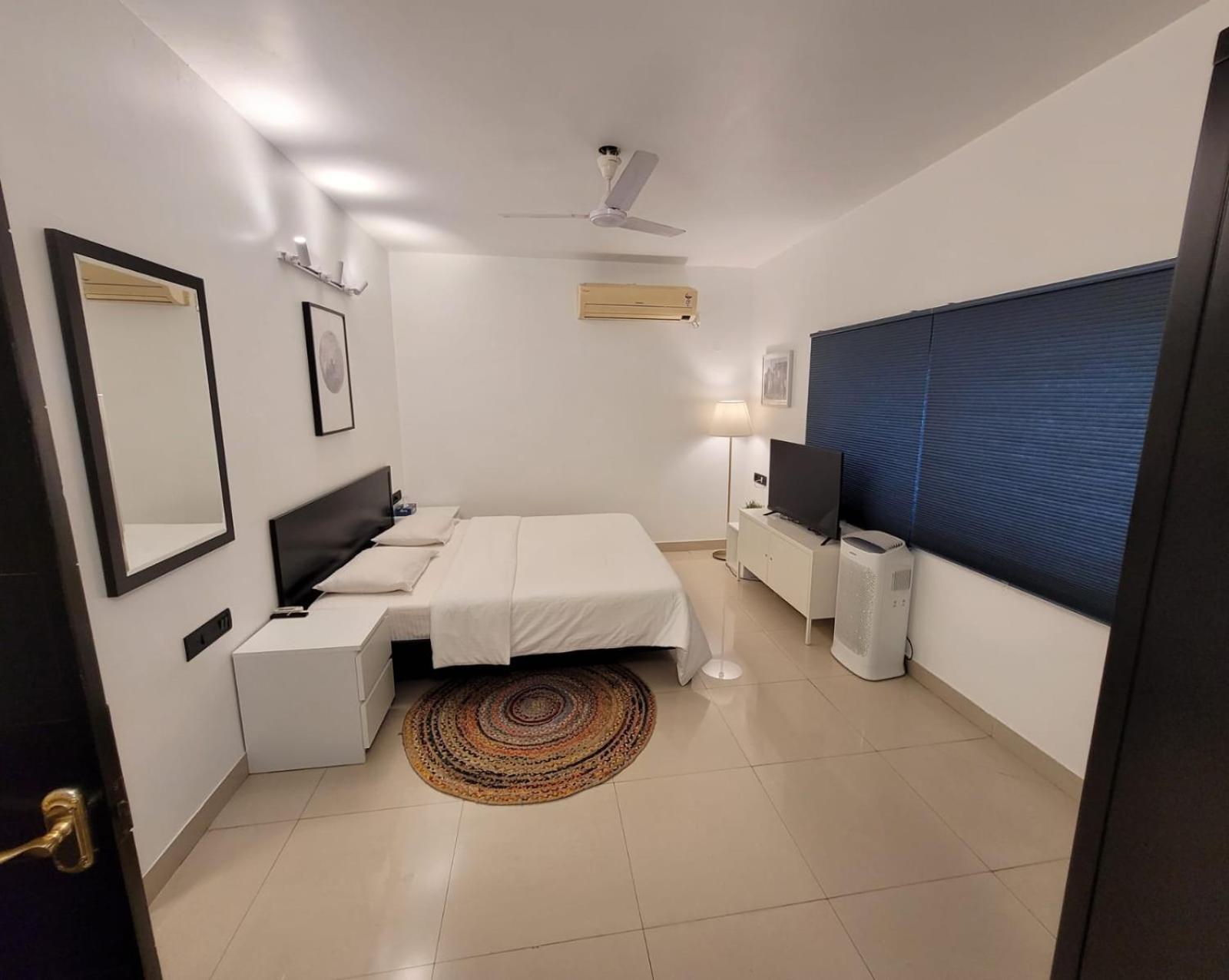 Lotus Korean Hotel Bangalore Exteriör bild