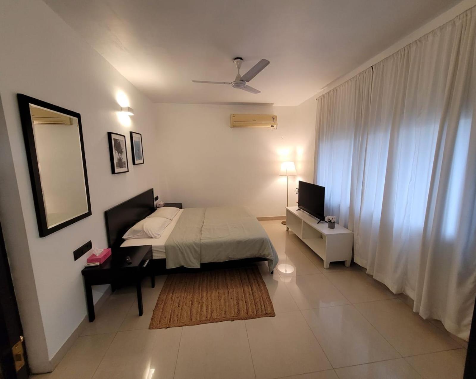 Lotus Korean Hotel Bangalore Exteriör bild
